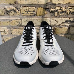 On Running Cloud X training shoes